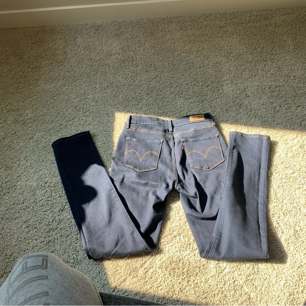 Levi's Mid-rise skinny size 4 - Picture 5 of 5